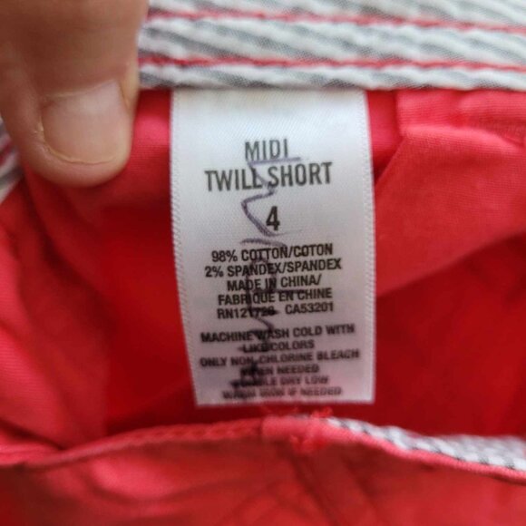 Aéropostale Women's Pink Shorts - Picture 3 of 4